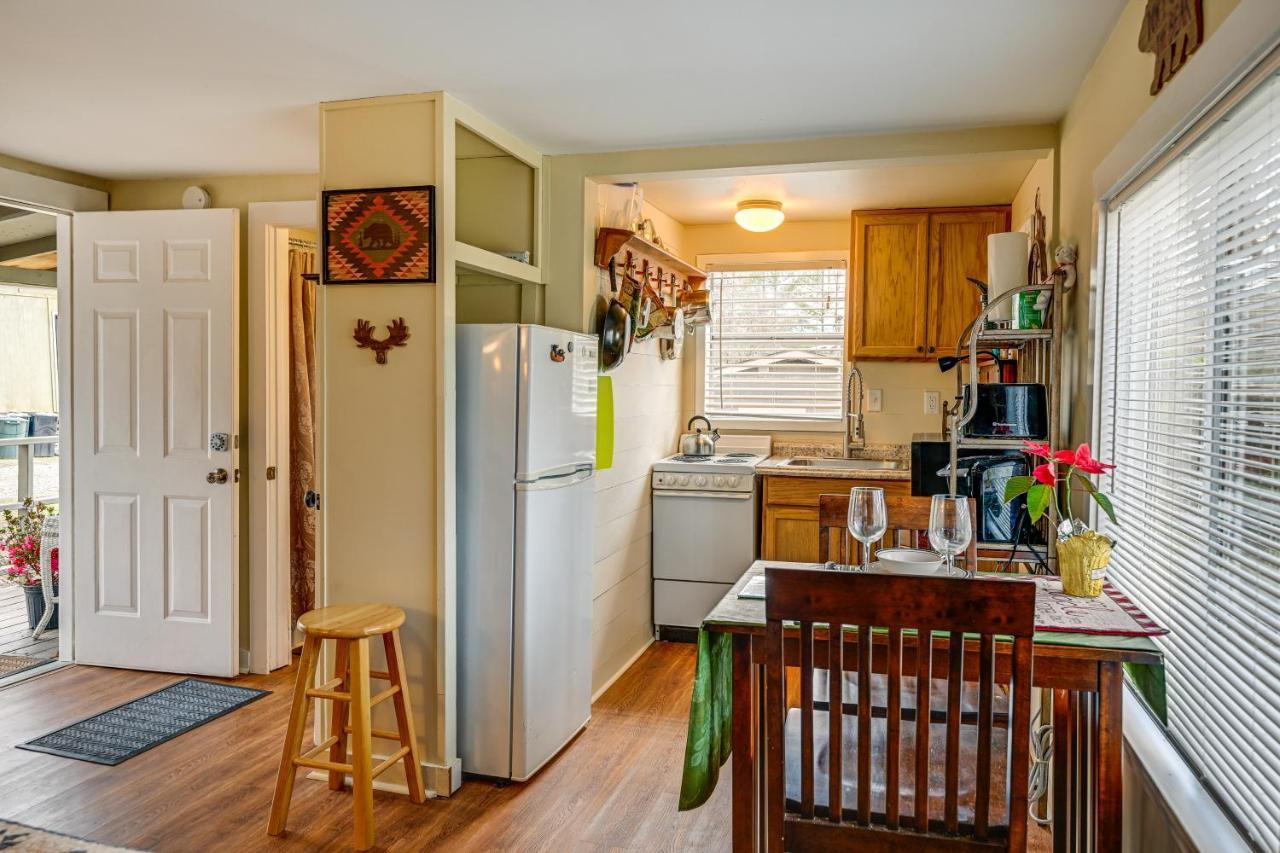 Pet-Friendly Vacation Rental Cabin In Whittier Экстерьер фото